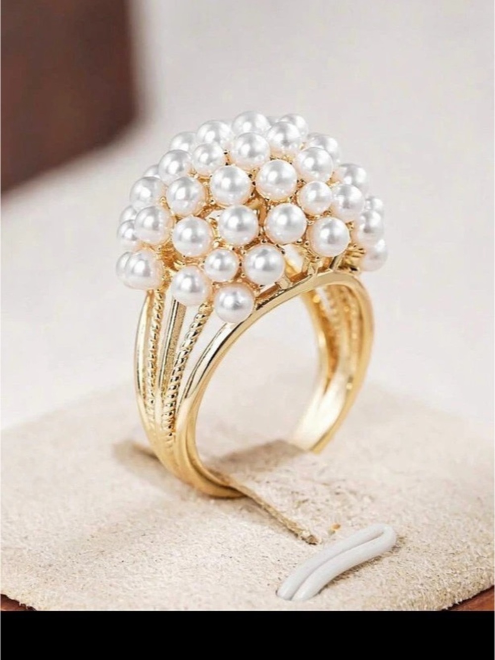 Pearl Cluster Ring in Gold & White NWT
